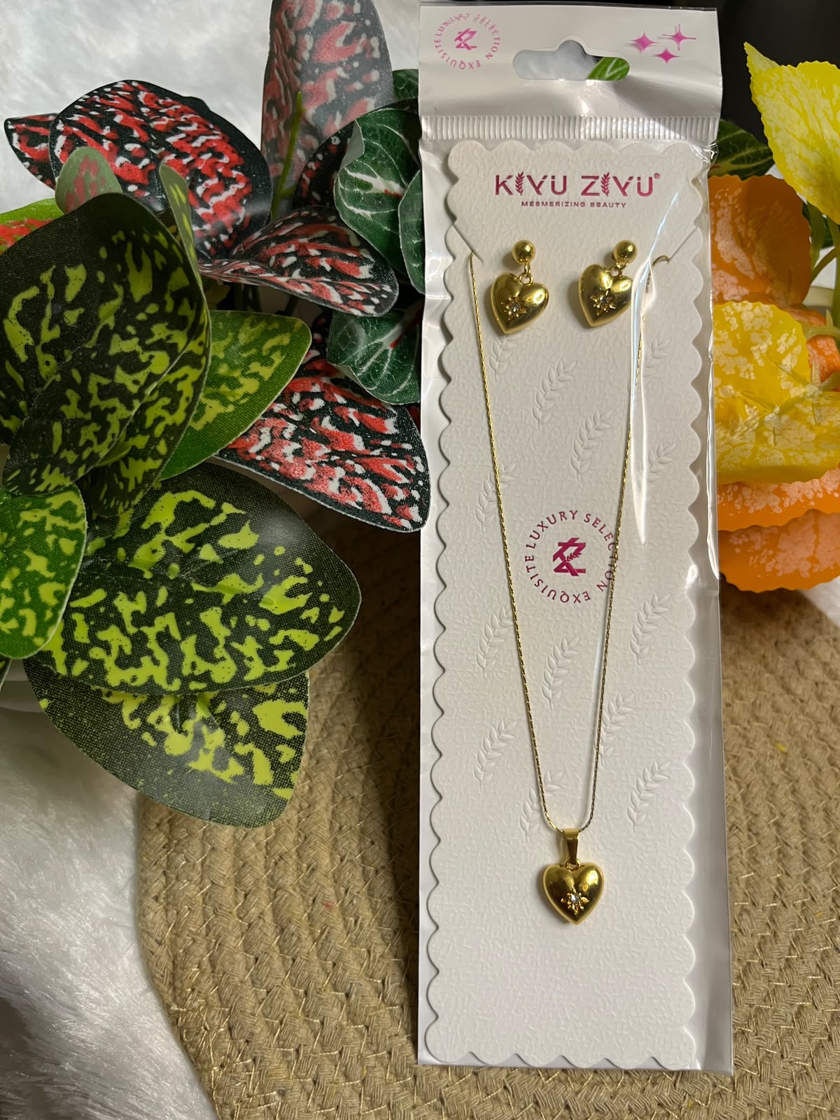 Golden Heart With Earrings minimal chain pendant set
