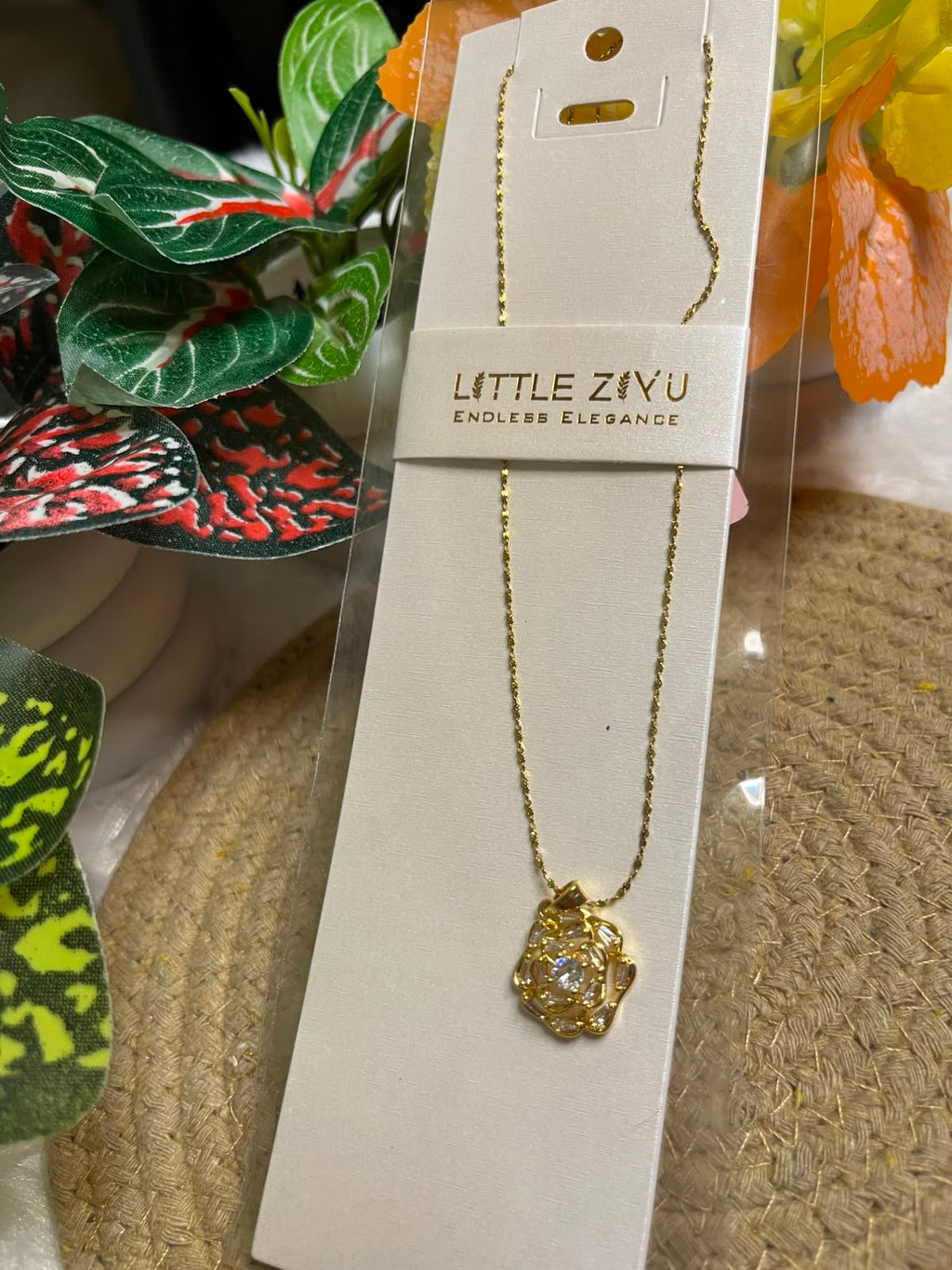 White diamond Rose korean minimal chain pendant set
