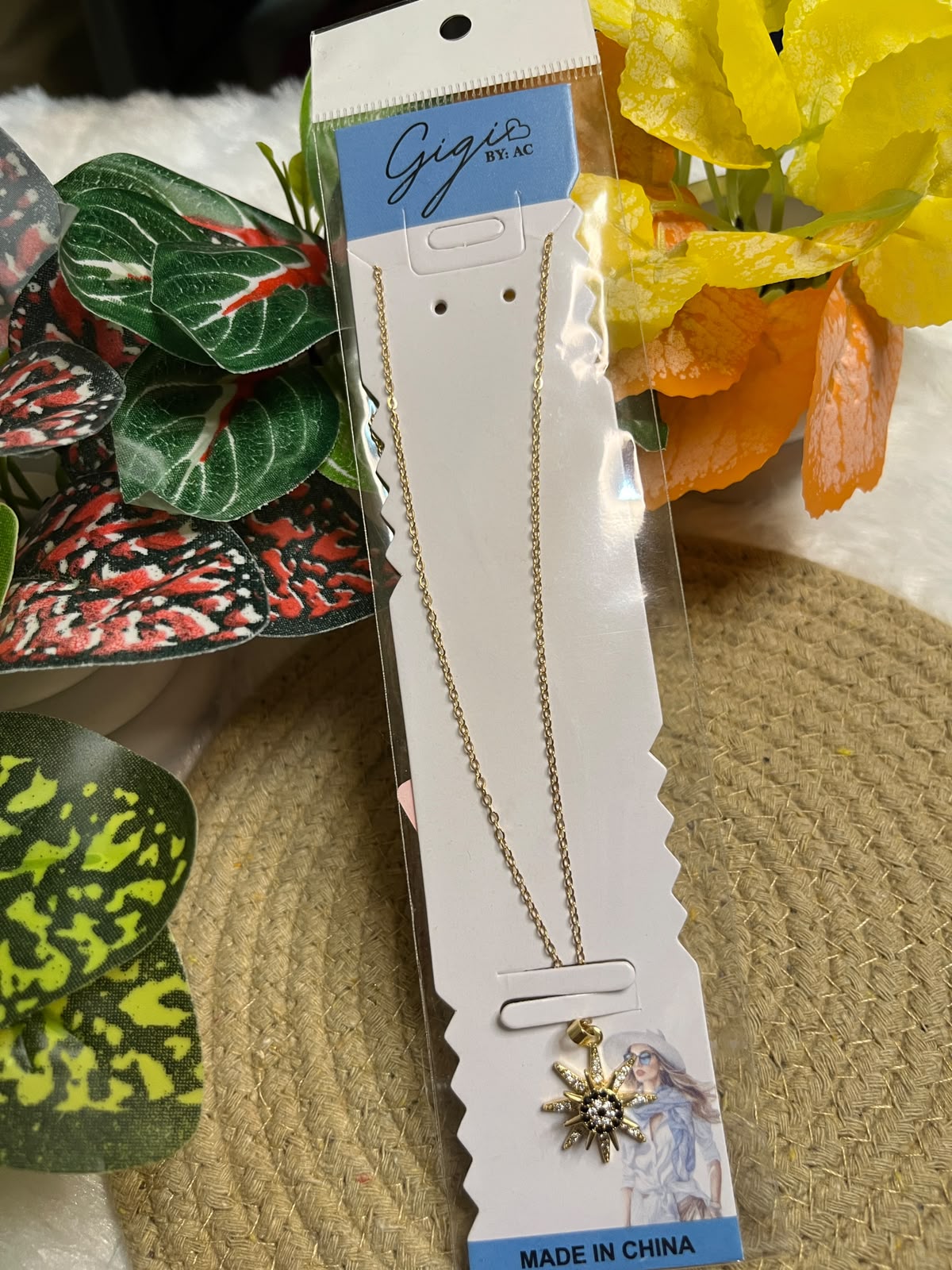Golden Sun minimal chain pendant set